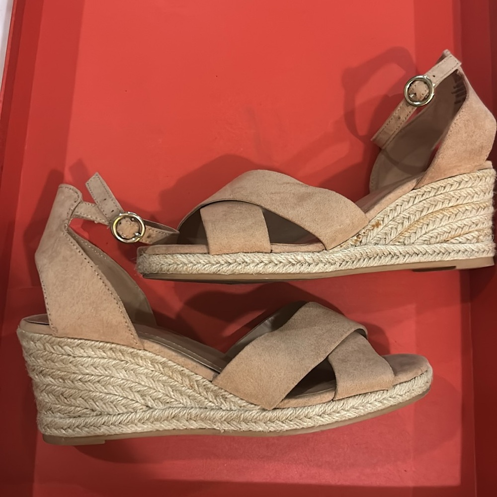H & M suede sandals with platform